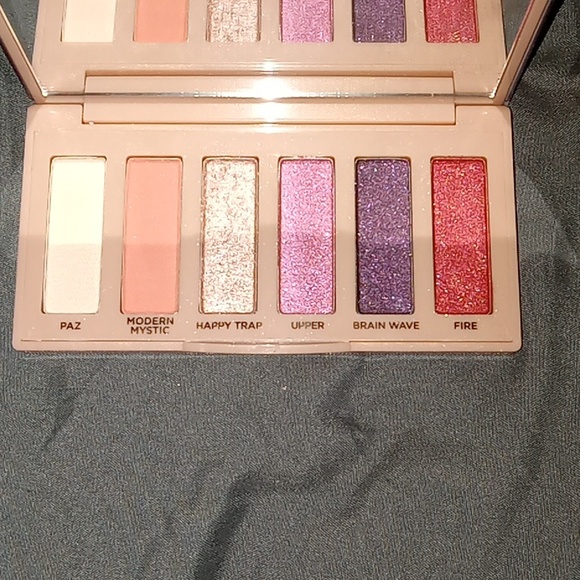 UD Naked Smiley - Picture 2 of 2